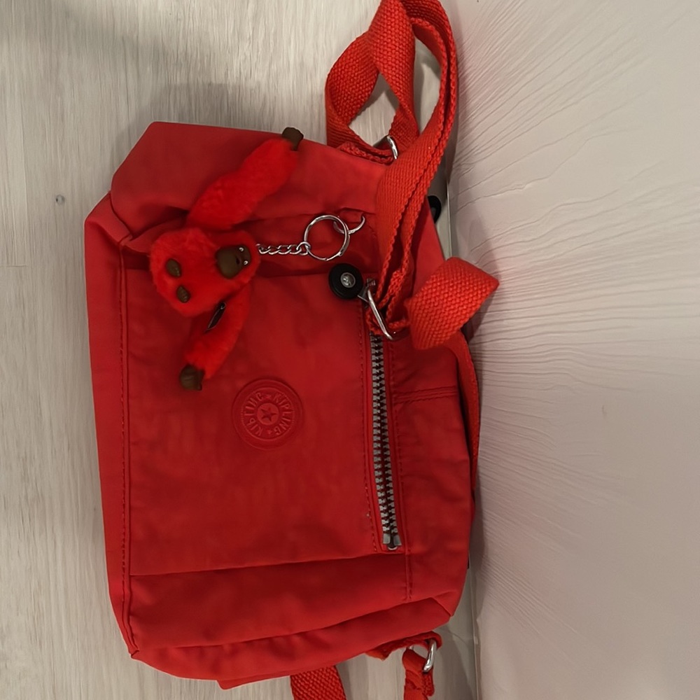 Red Kipling Cross Body - Picture 2 of 2